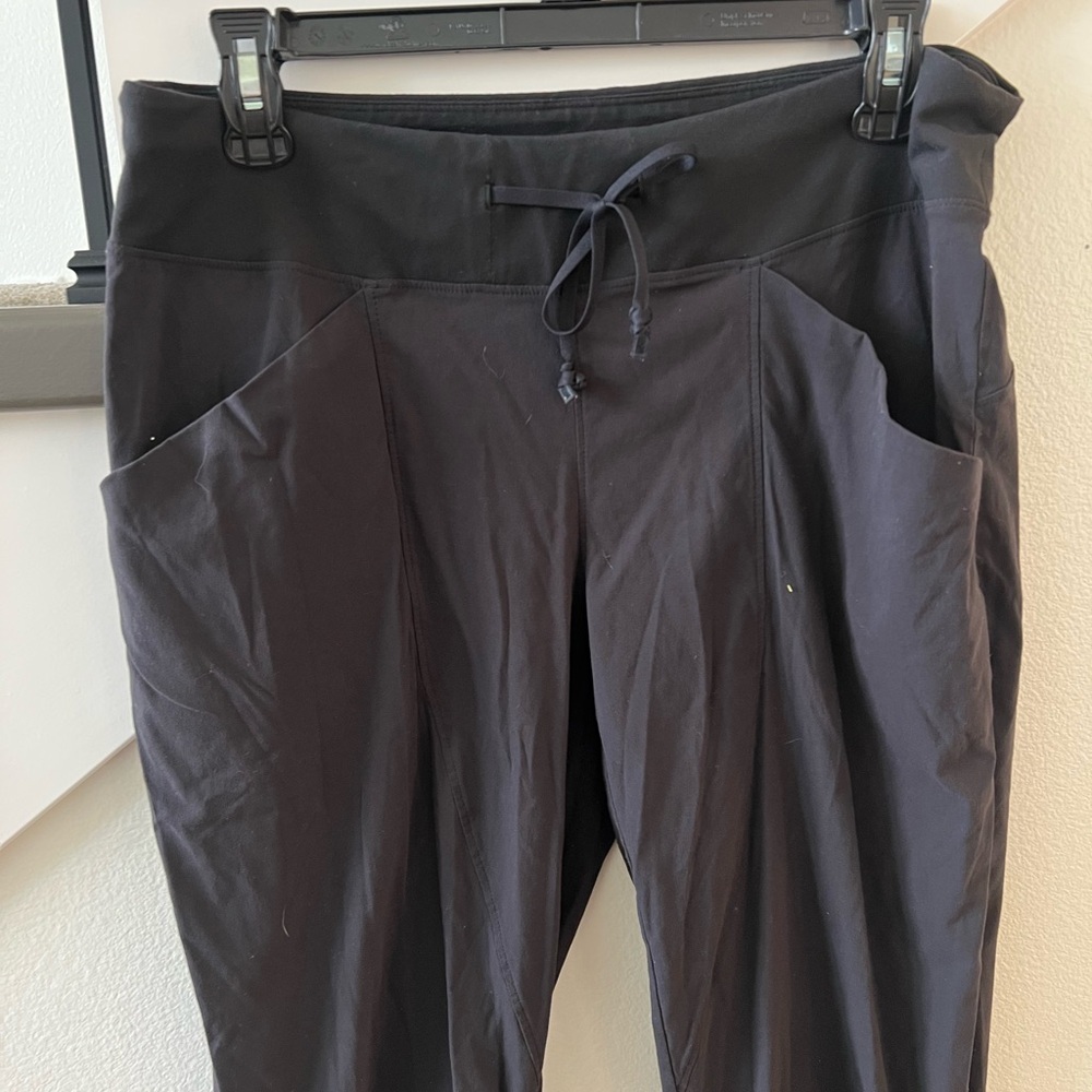 Lucy Cropped Drawstring Pants - Picture 2 of 4